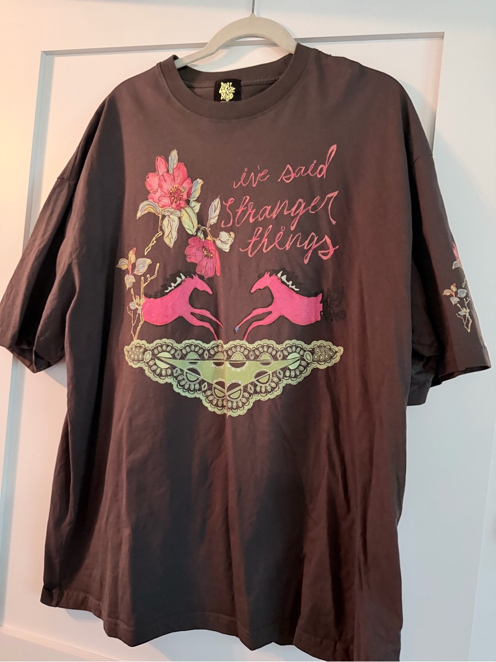 Lady the Brand Women's Gray/Brown Short Sleeve Graphic Tee with Pink Detail